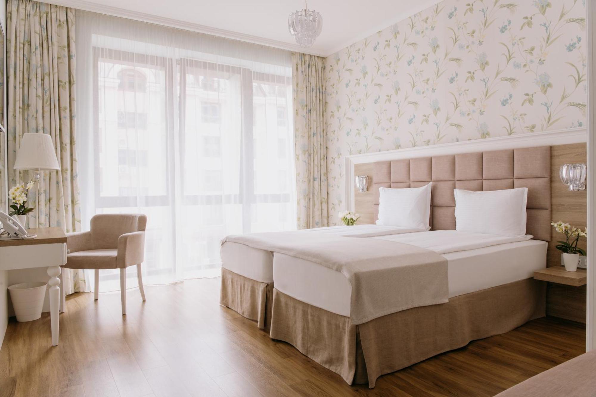 Impresamente Art Hotel София Экстерьер фото