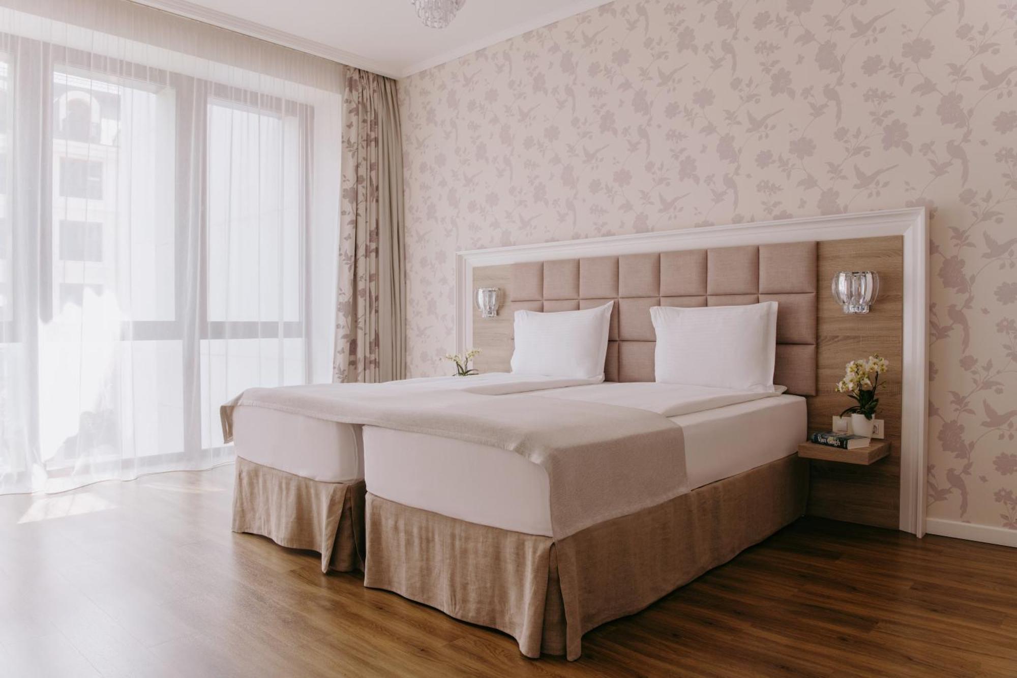 Impresamente Art Hotel София Экстерьер фото